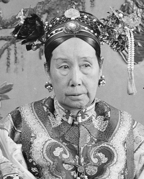 慈禧太后年轻真实照片